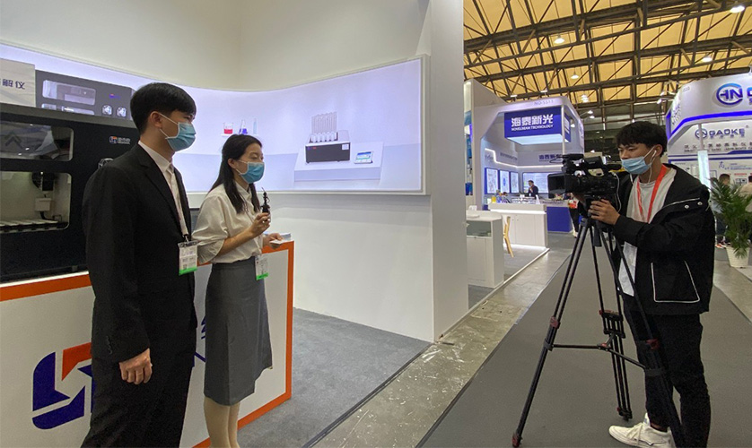 展會(huì)現(xiàn)場